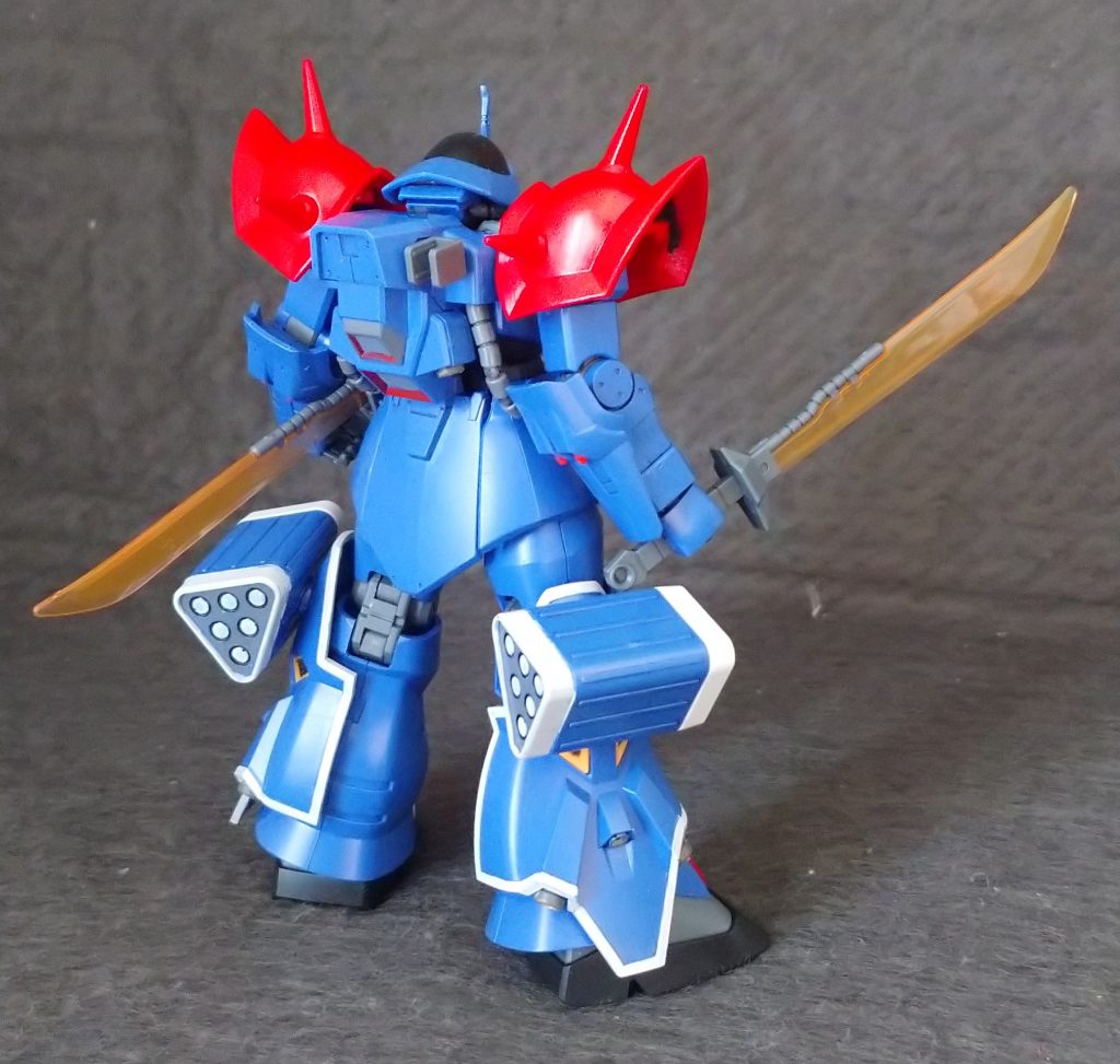 リアビュー 肩アーマーは､ニムバスレッドで塗装