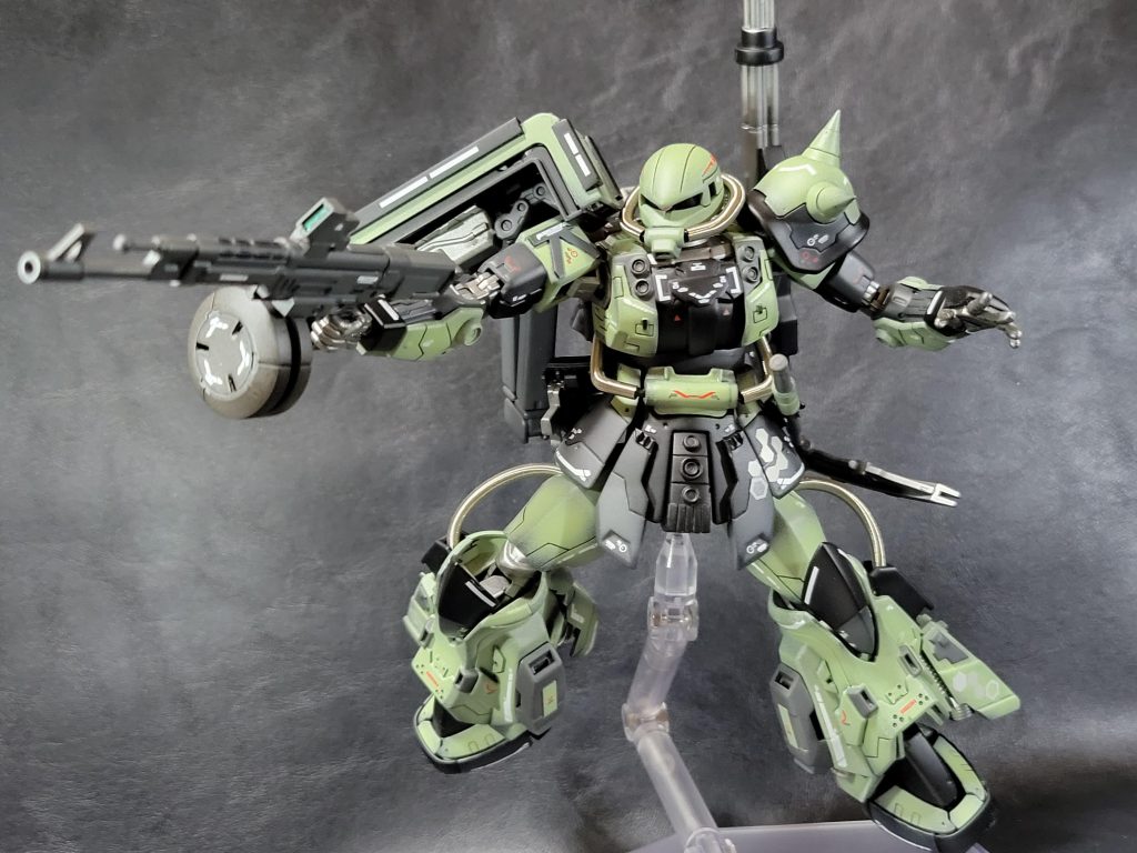 ドラムガンの方は実弾です。こちらもバックパックに磁石でマウントされてます。