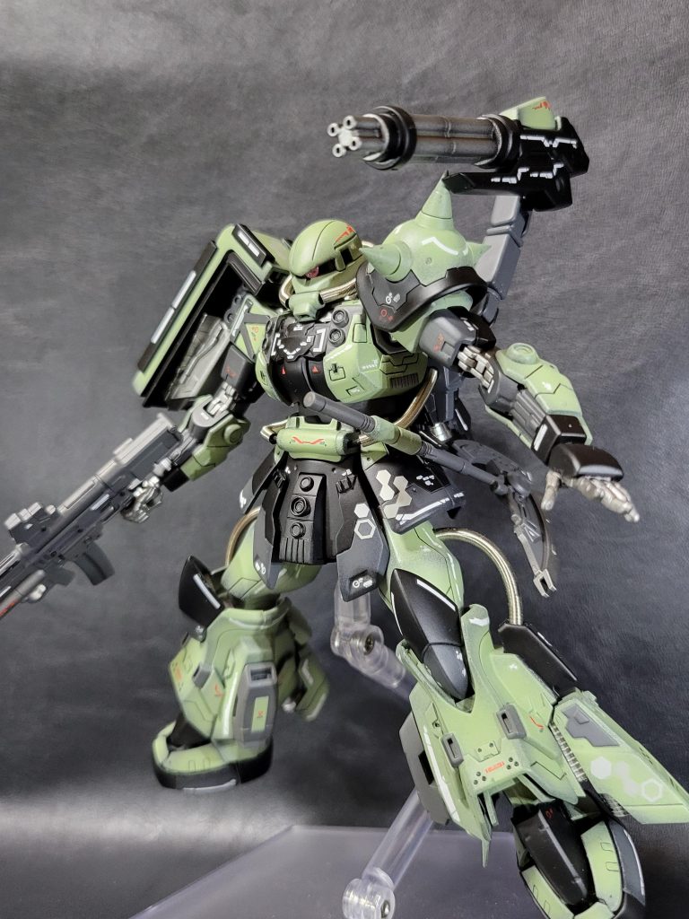 ガトリング砲(実弾)こちらもバックパックに着いているのでアームでフレシキブルに可動します。