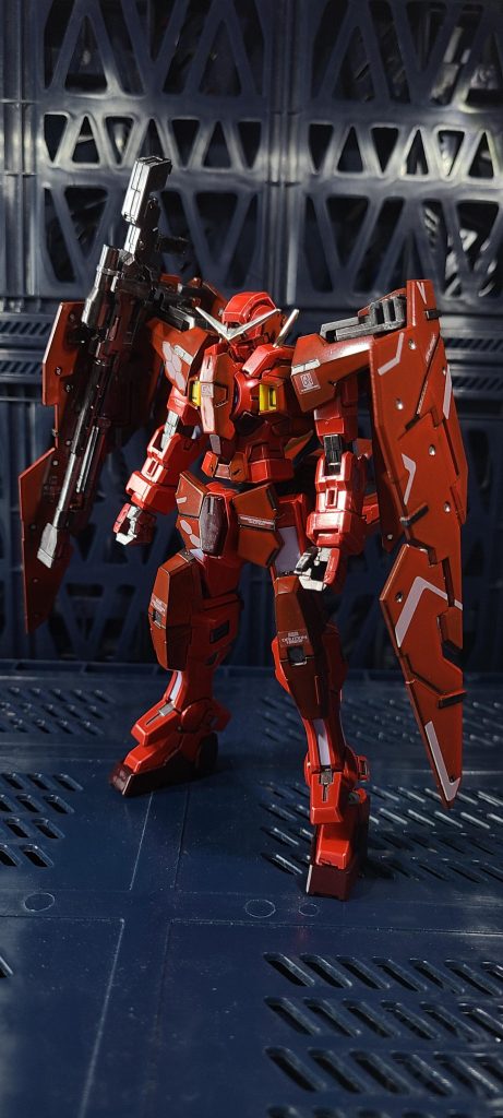 塗装方法はスプレー塗装、ガンダムマーカーによる部分塗装のみです~使用した塗料一覧~・Mr.カラー モンザレッド・タミヤカラー ダルレッド・タミヤカラー マルーン・ガンダムマーカーEX ヘビーガンメタリック・ガンダムマーカーEX シャインシルバー・ガンダムマーカー パープル・ガンダムマーカー レッド