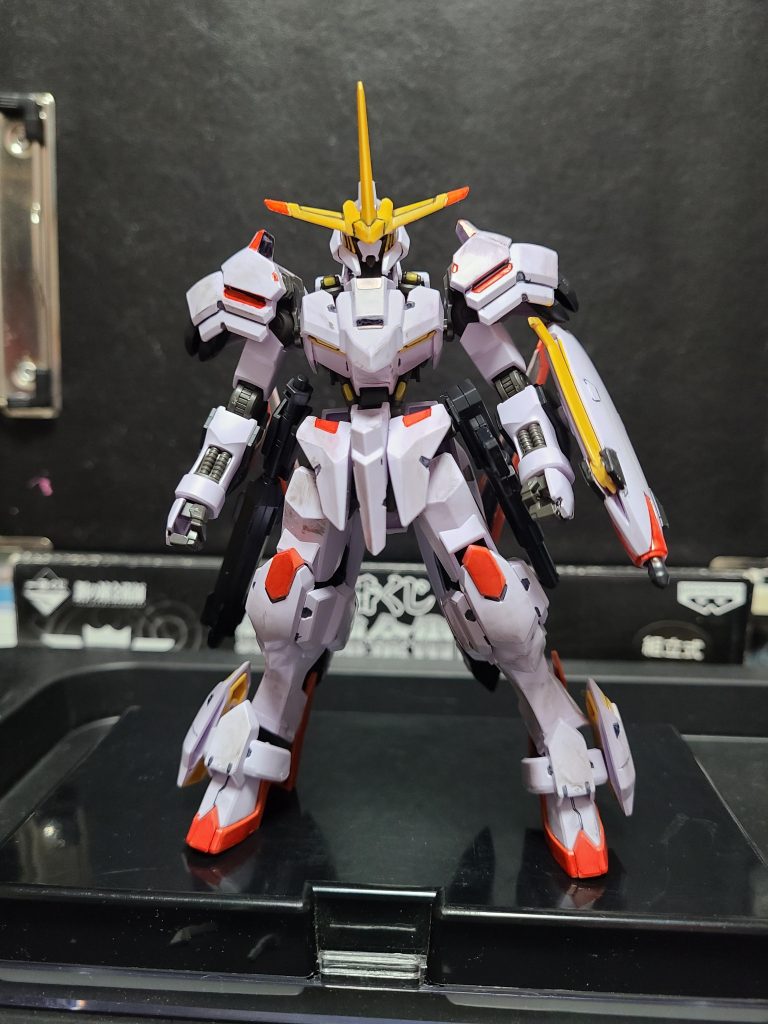 レッドやイエロー、グレー、墨入れを施して端白星完成です!!けっこう端白星は窪みとか多くて墨入れしがいがありましたね最後までご覧いただきありがとうございます!
