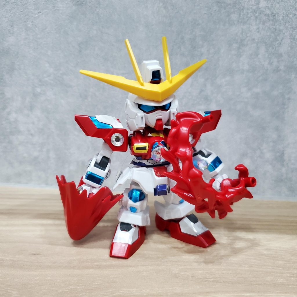 今回はほぼトライバーニングそのままですね。普通に僕がちゃんと作ってみたいなと思う良キットです。パワーを貯める、大きめのラインストーンがアレンジポイント。