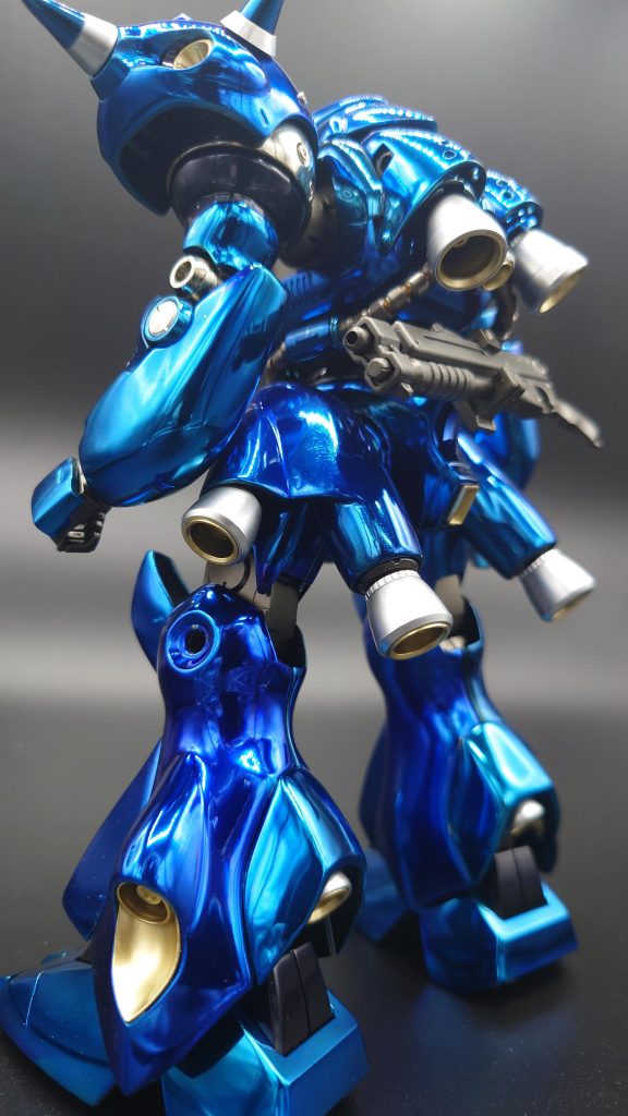 ボーンペイントさんからはつや消し塗料が出ていないため、武器をつや消しにするのに悩みました…結果、ハイグロスクリアを砂吹きしてつや消し表現するという苦肉の策に………