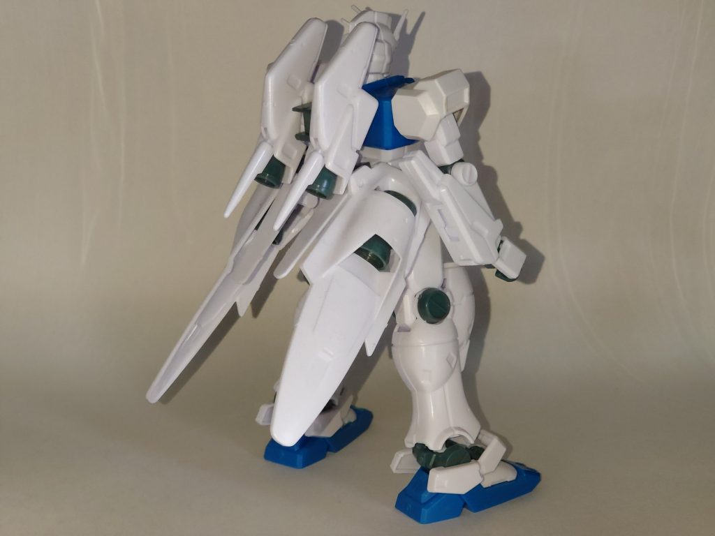 この機体のコアファイターって変わった形してましたよね。MG1/100はギミックがカッコよかったなぁ。
