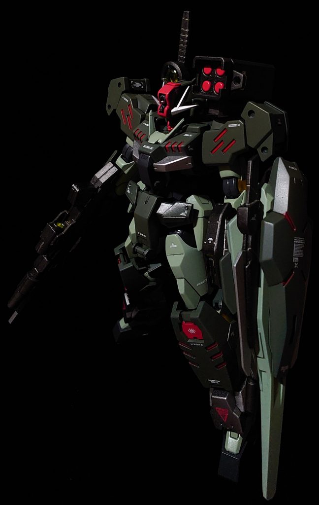 ガンダムダブルオーコマンドクアンタ（コマンドガンダム風カラー）–2枚目/制作者：ロチ