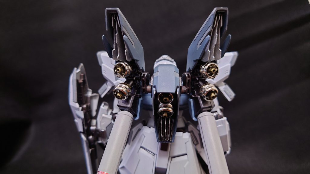 バーニアは100均の手芸コーナーにあったアクセサリーパーツを組み合わせて作成しました。それっぱいのできたかなと！