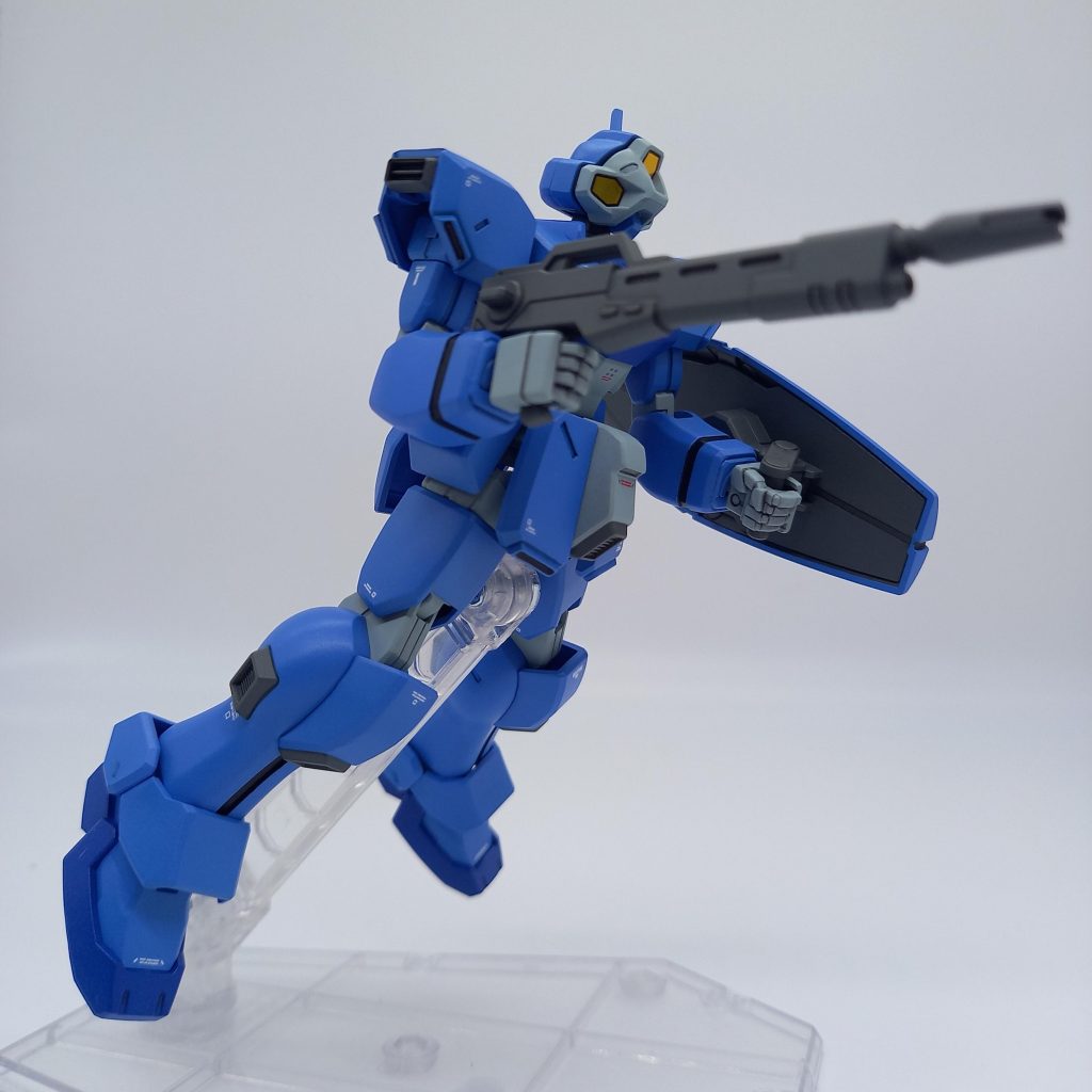 ドートレスがベースになっているので汎用性が高く、地上・宇宙問わず幅広い環境で活躍することが出来る。また、ベース機体の特徴から機体強度が非常に高くなっている。