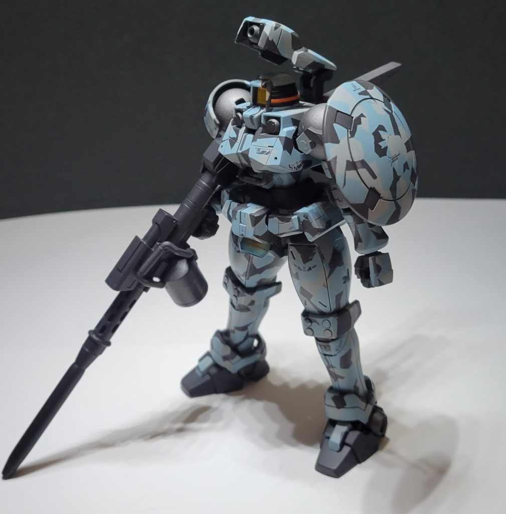 パカッって感じになります。ライフル長くしすぎました。まともに動けなさそう。