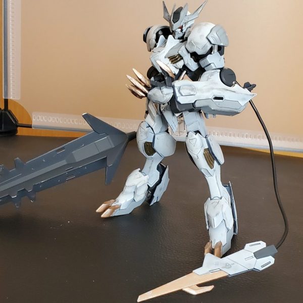 HGバルバトスルプスレクス　白狼