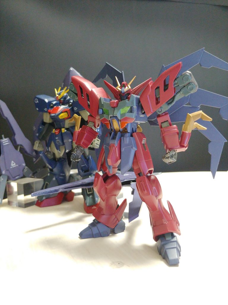 2体とも途中まで作成済みとはいえ、十年放置してたのが一ヶ月半で完成。みるみる形になっていくのが楽しかった。サテライトランチャーもいつか作る気がする!