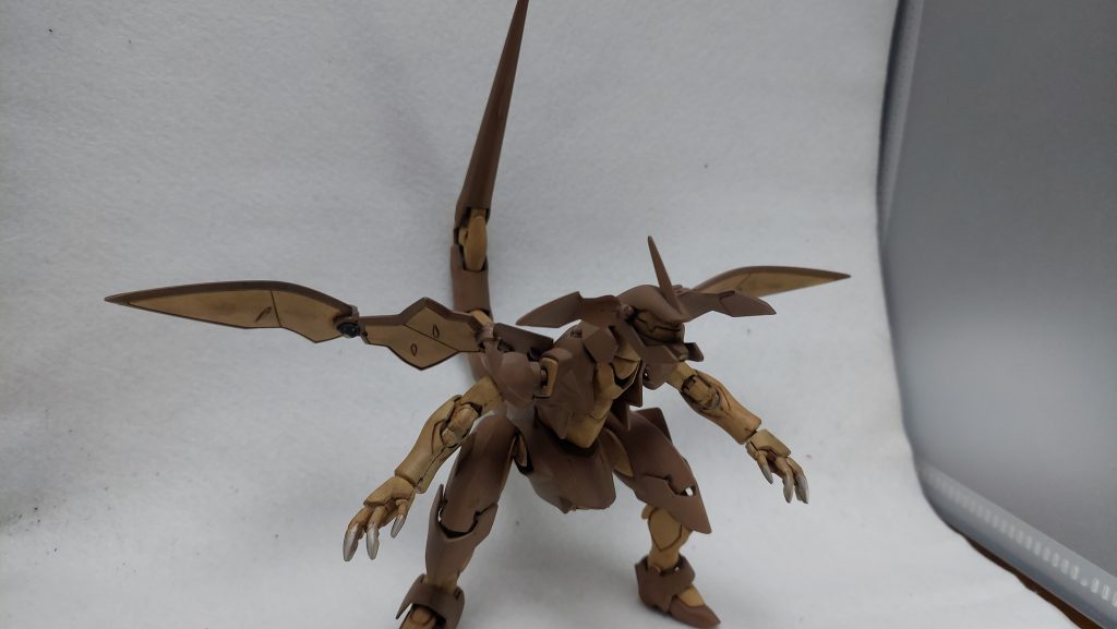 カラーレシピ基本的にはクレオスのカラースプレー使用本体ブラウン部1:ウッドブラウン本体ブラウン部1:タンセンサー等:4アーティストマーカー ゴールド爪部:4アーティストマーカー シルバー