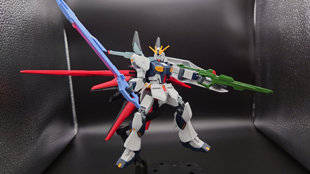 νガンダムの機体サイズが大きい為、意外と良い感じ？福岡カラーならストライク感が出るかも。