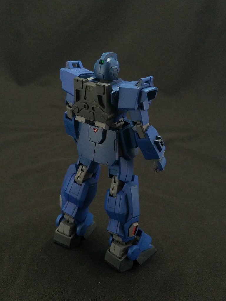 リアビュー。ゲームグラフィックや設定画のような「蒼一色」をイメージして塗装しました(使った塗料は2色です)。