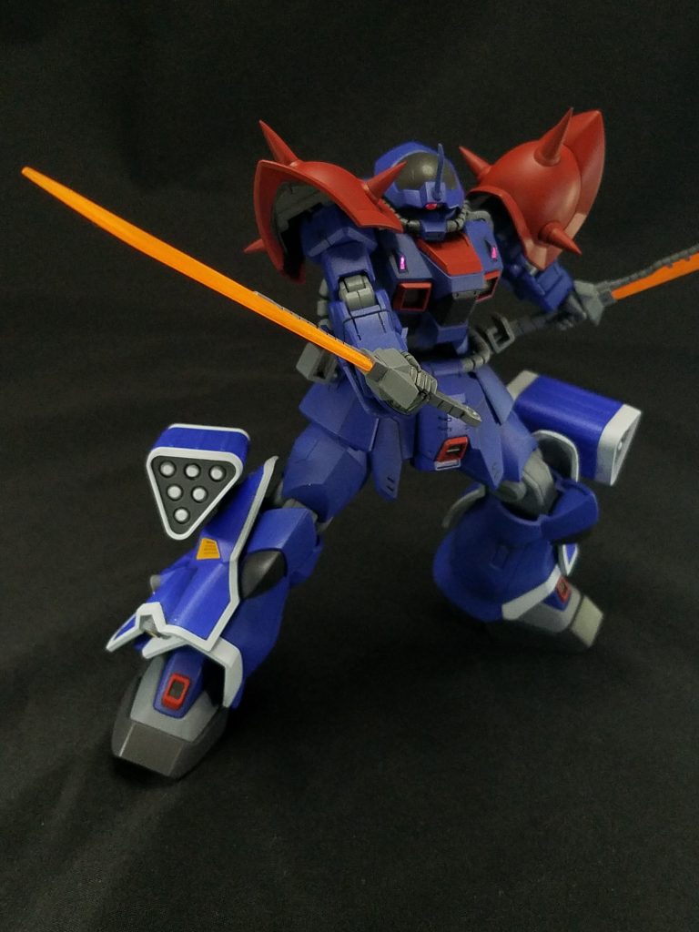 斬撃。腰のスイングは、キットのままだとあんまり出来ないですね😅そこら辺が気になる方は、動力パイプの自作をしないと解決しないかも?🤔