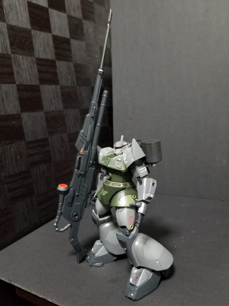 出力を上げた代わりに大型化しちゃったビームライフル。形状はゲルググ量産タイプに寄せてあります。