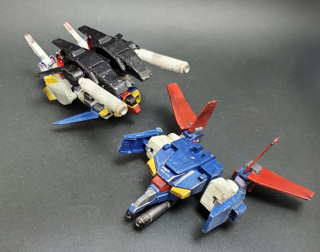 元のBB戦士の可変機構をそのまま残してますので、コアトップとコアベースに分離可能です