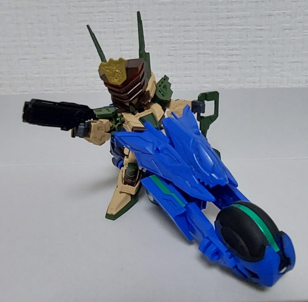 趙雲付属のトリニティバイクに搭乗