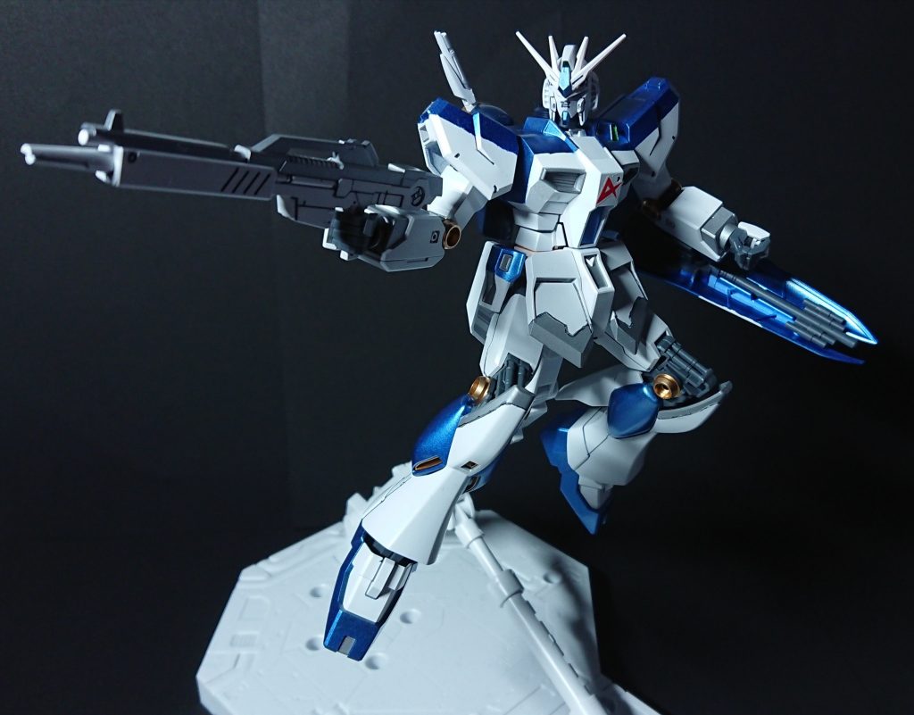 EGのHi-νガンダム！？–5枚目/制作者：𝕭𝖚𝖗𝖓𝖘🍥