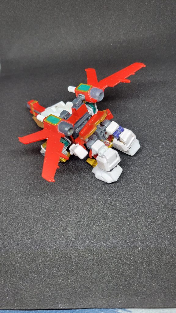 噴射器部分使用複製模技術填補加上混合補土製作