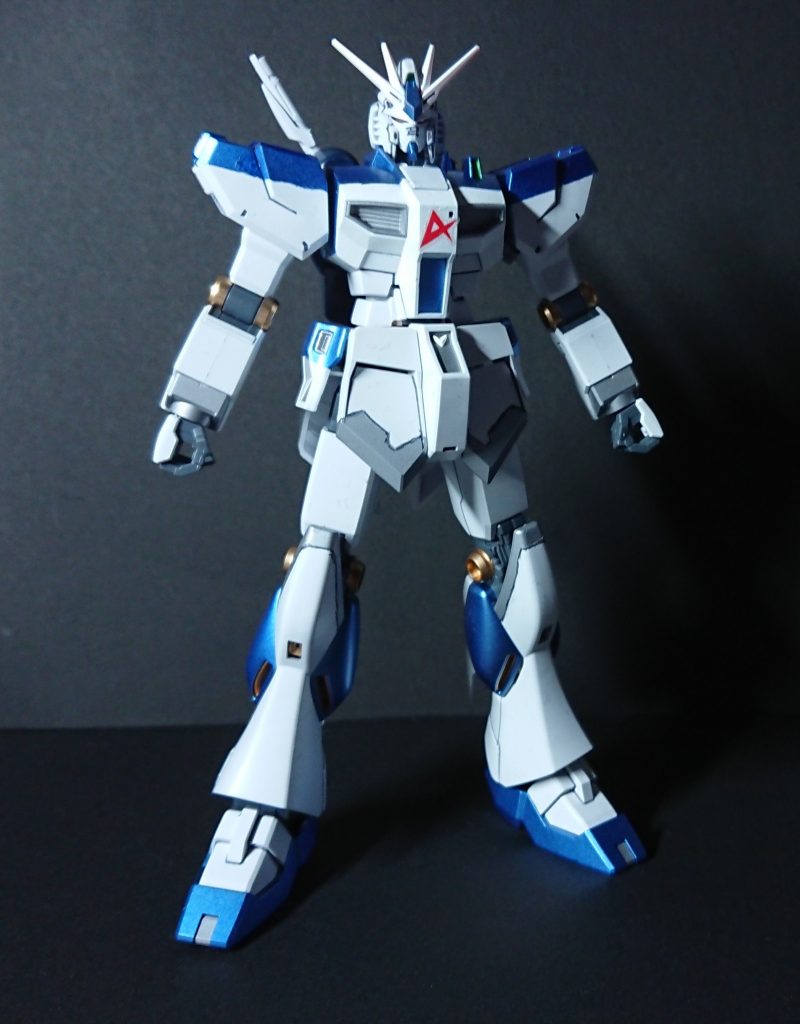 胴体とかマスキングして塗装したりした