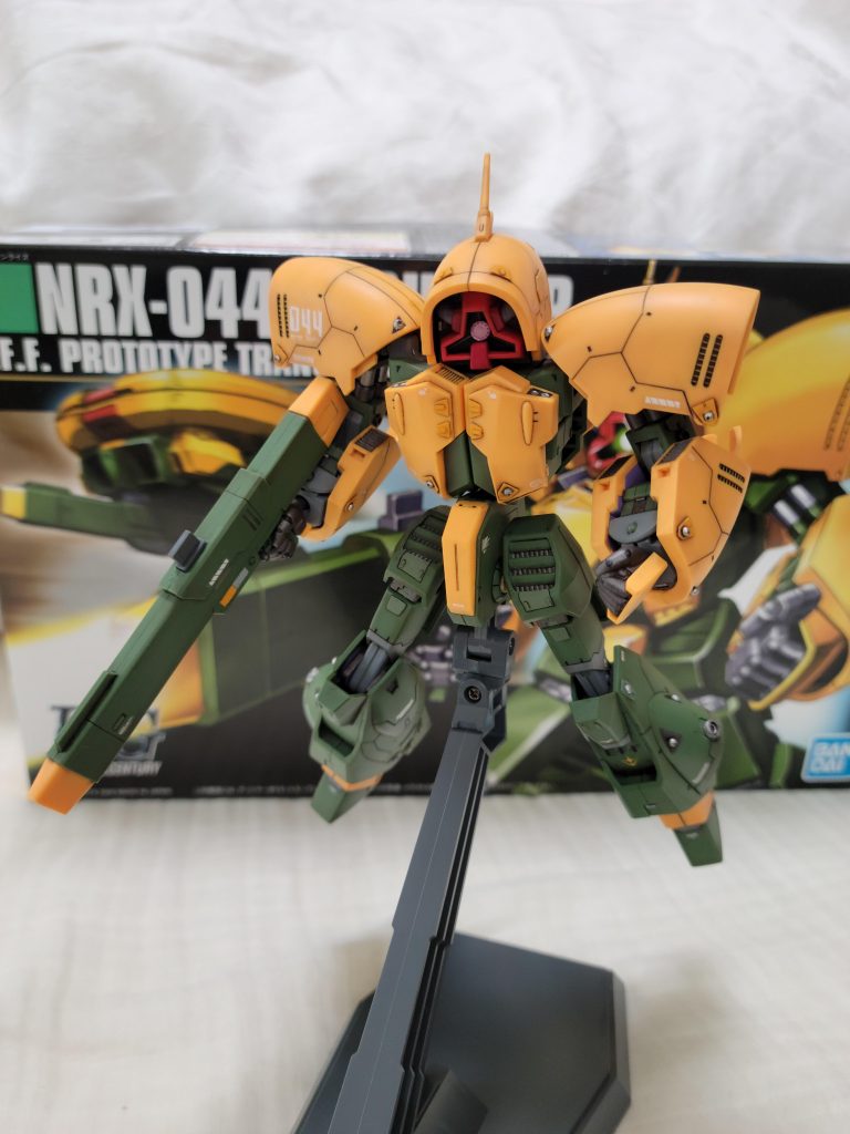 カッコよ!! アクションスタンド初めて使いました! ボクのプラモにも躍動感生まれました! 嬉しい! でも最終棚に飾るときは素立ちなんですが。