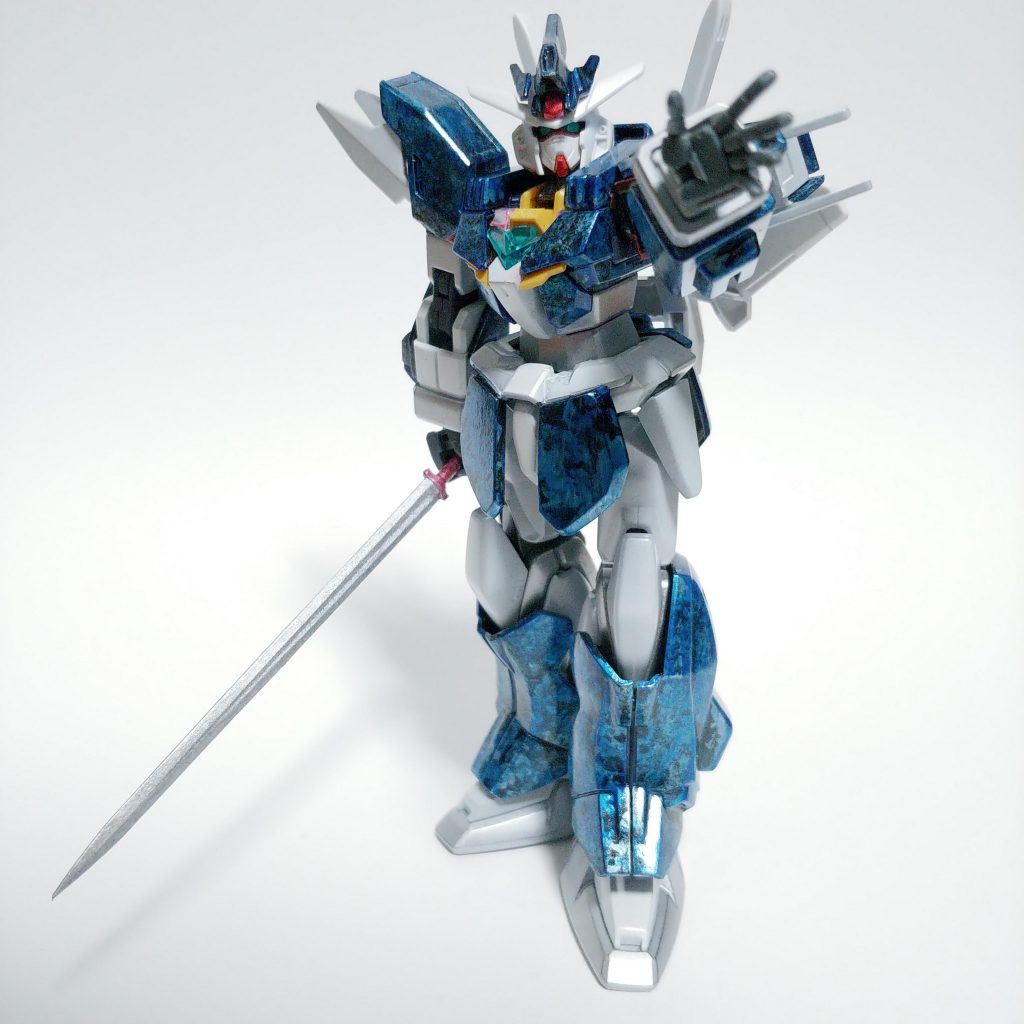 ヒーラーモード。ラップ塗装とパールホワイトで塗装。アースリィガンダムとデュエルガンダムアサルトシュラウド、角だけネプテイトでミキシングしました。アスナにしてはずんぐりw