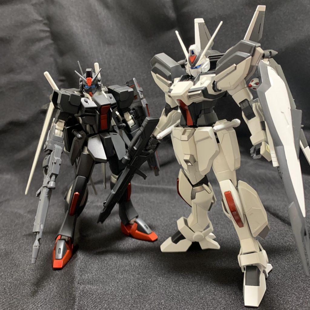 対になる2機ウィンダムは色変えで能がないので特に…