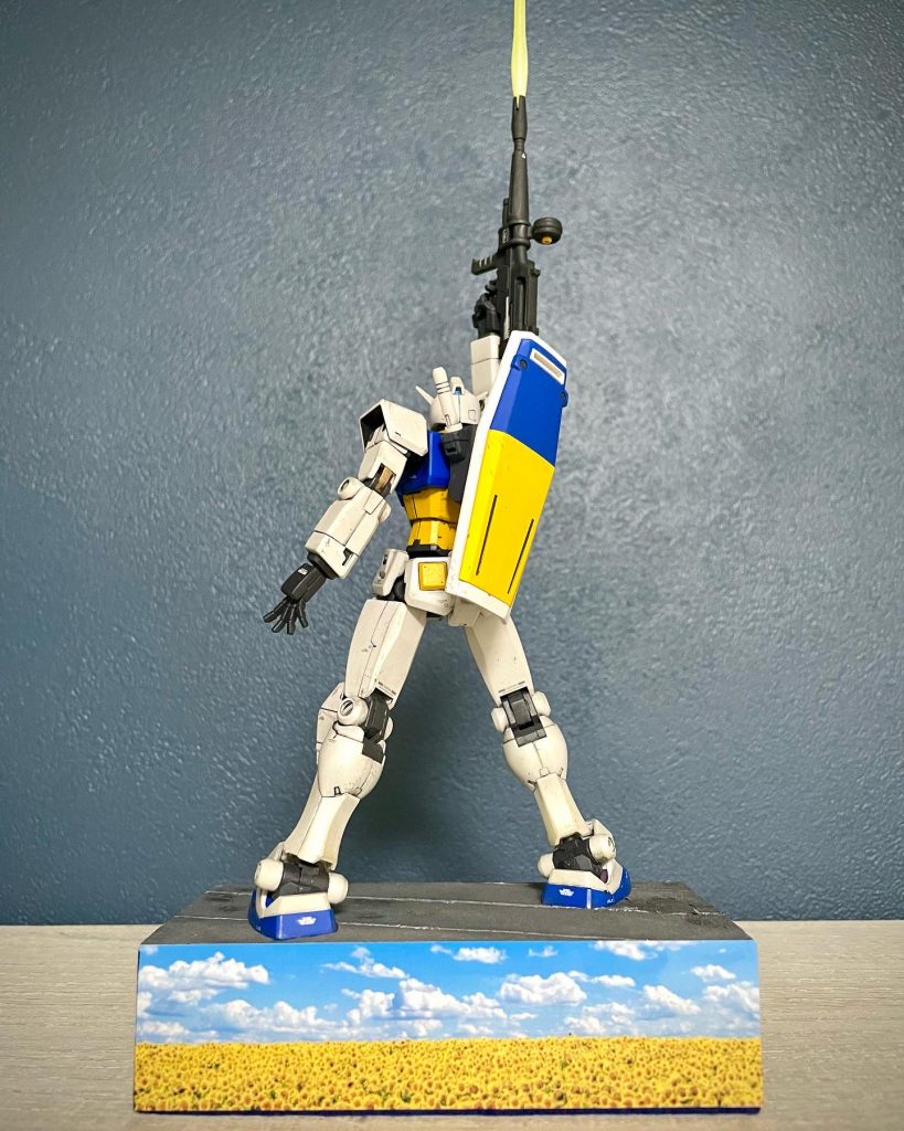 ひまわり畑と空