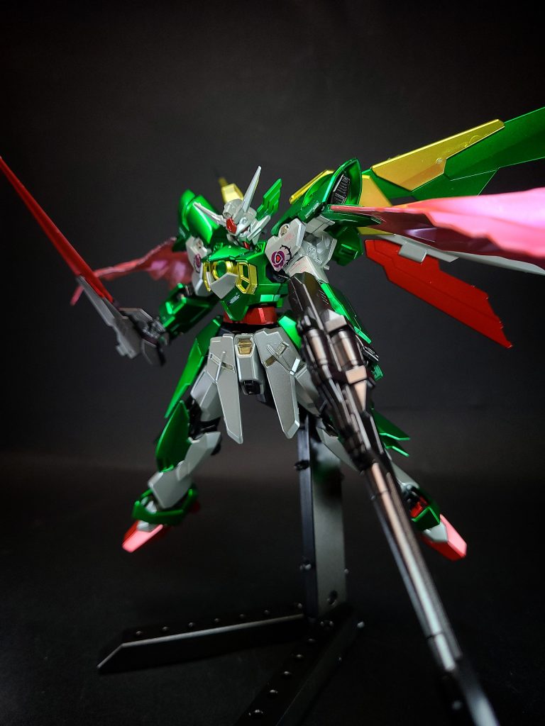 リナーシタウイングシールド防御用の実体盾で、メテオホッパーに装着されていた物とは形状が異なっている。バード形態時には機首となる。また、不要な変形をせずに済ませる為にこれのみでの単独飛行を可能としており、偵察機として運用可能。