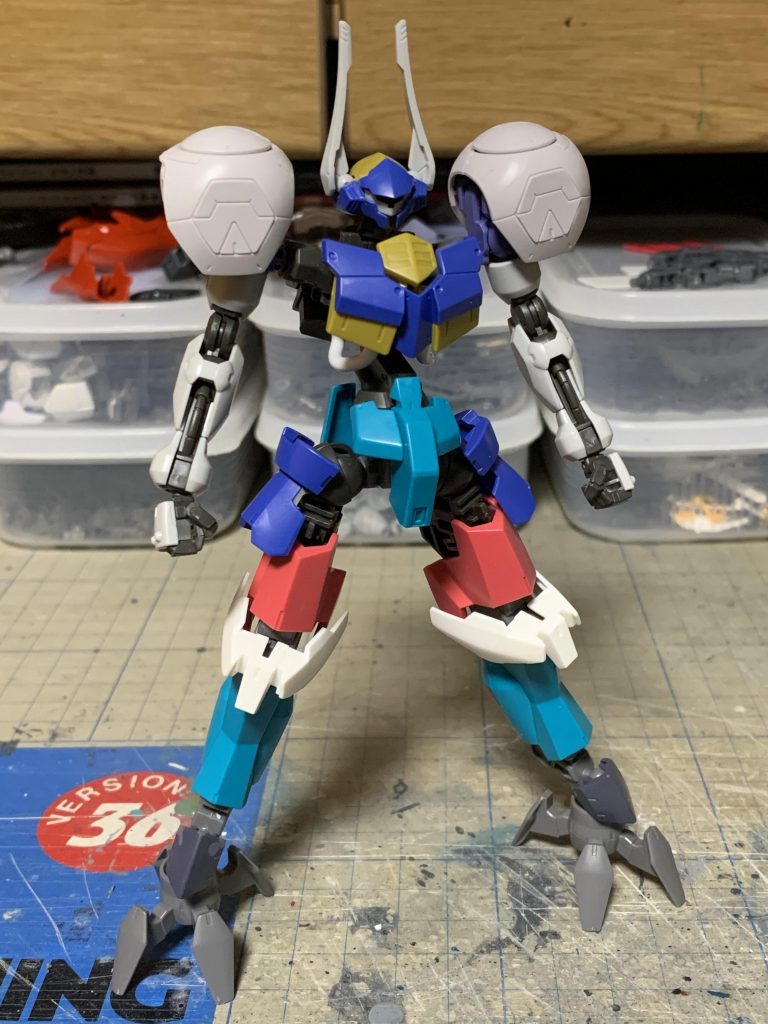 制作開始時。ヘルムヴィーゲをベースに無秩序にミキシングを開始しました。この時点ではゴールも見えてない状態ですwこれ以降は時間だけかかっています。