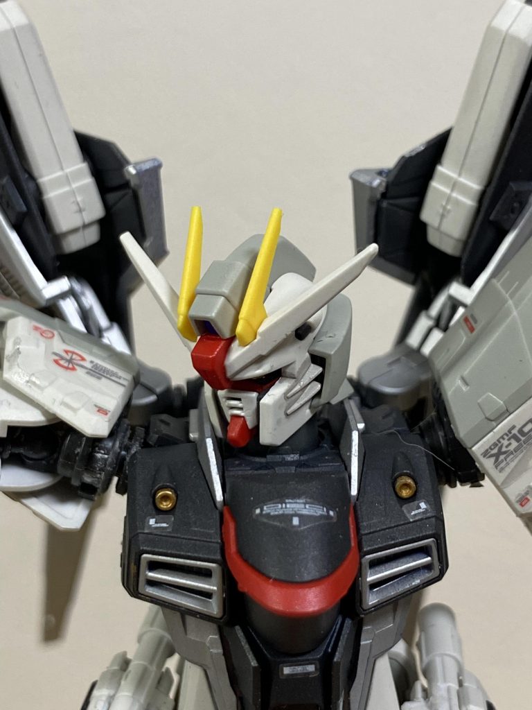 ロイヤルライトグレーでホワイトと組み合わせて立体感を。