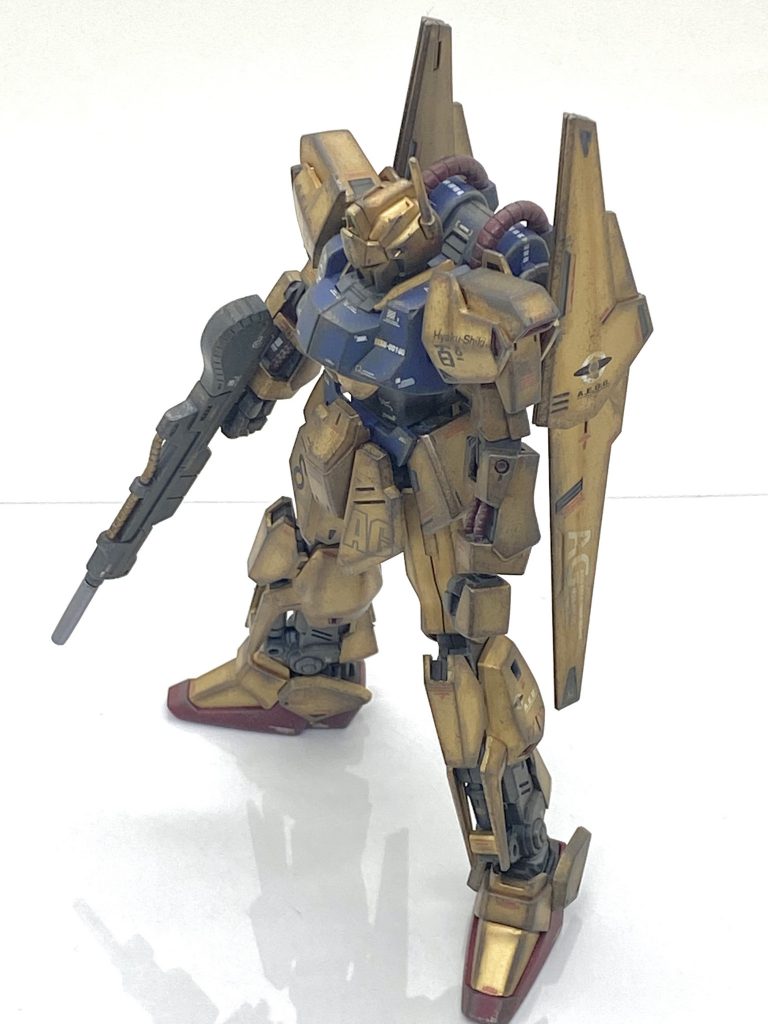 バーニア、ビームライフル先端以外の部分は最後に(クレオス)Mr.カラーGXスーパースムースクリアーを吹き付けております。