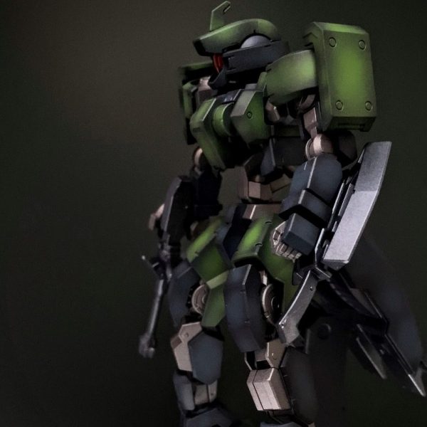 ゲイレール　グラデーション塗装練習中