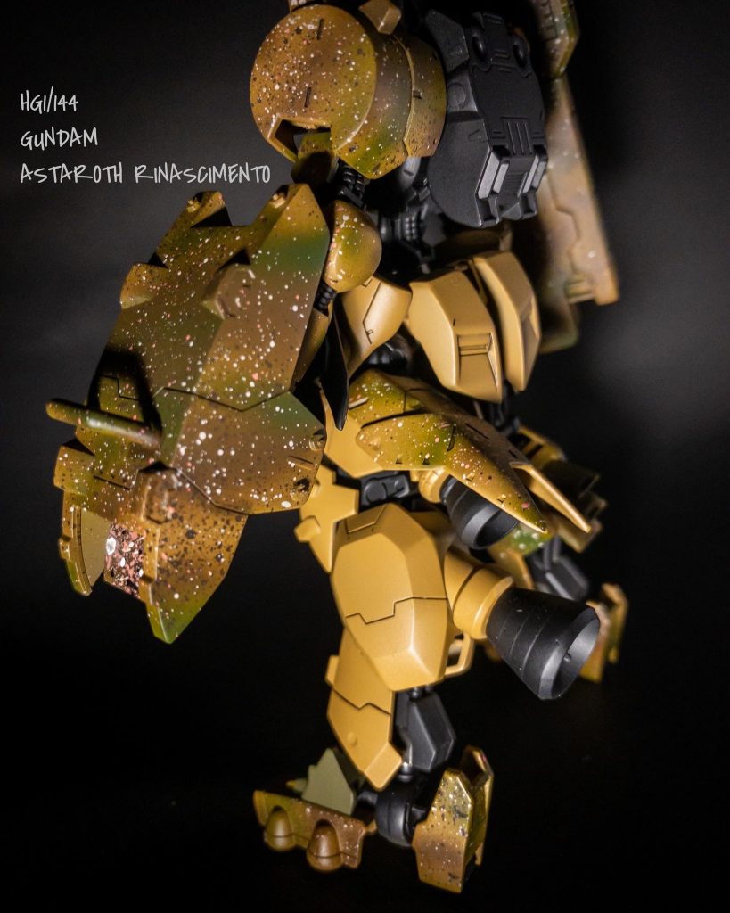 使わないパーツを加工してバーニアをもう一個追加しました。