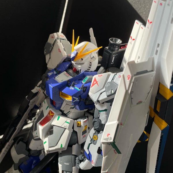 RX-93 νガンダム