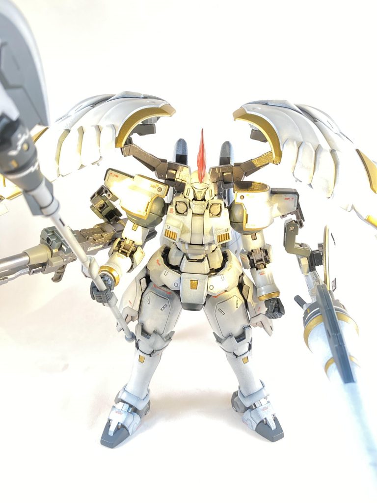 わざと白飛びさせて神々しいトールギスFが撮れましたちょっとダサいな爆笑