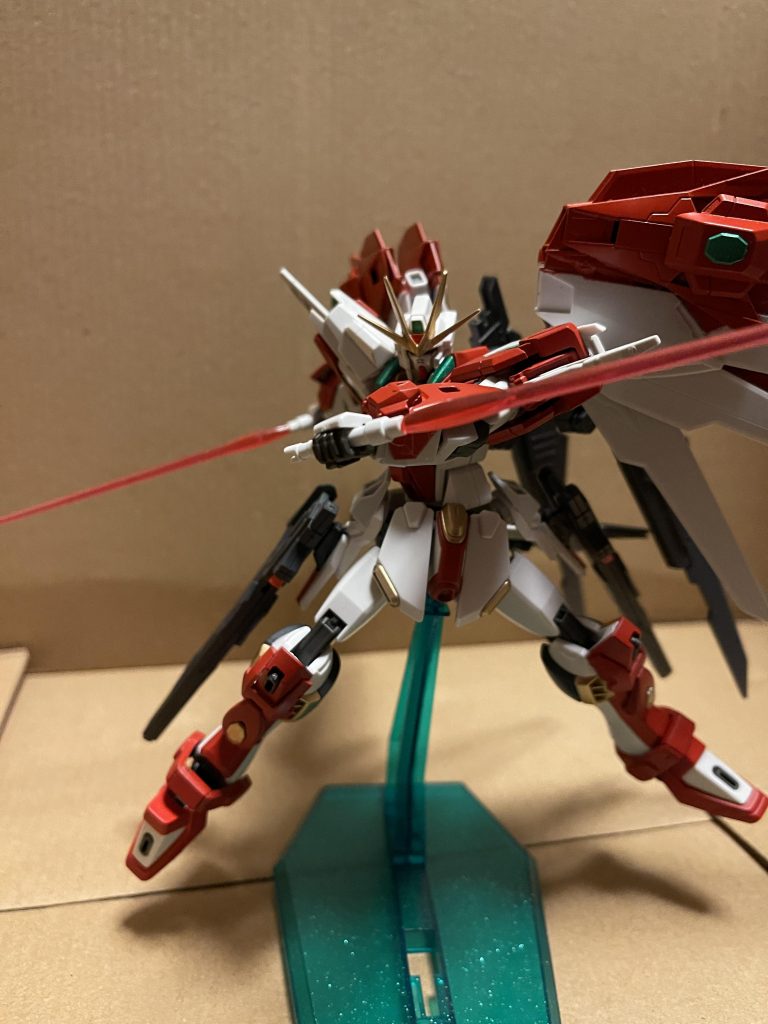 ビームサーベルフリーダムに装備されている武器でハルバードモードも使用可能