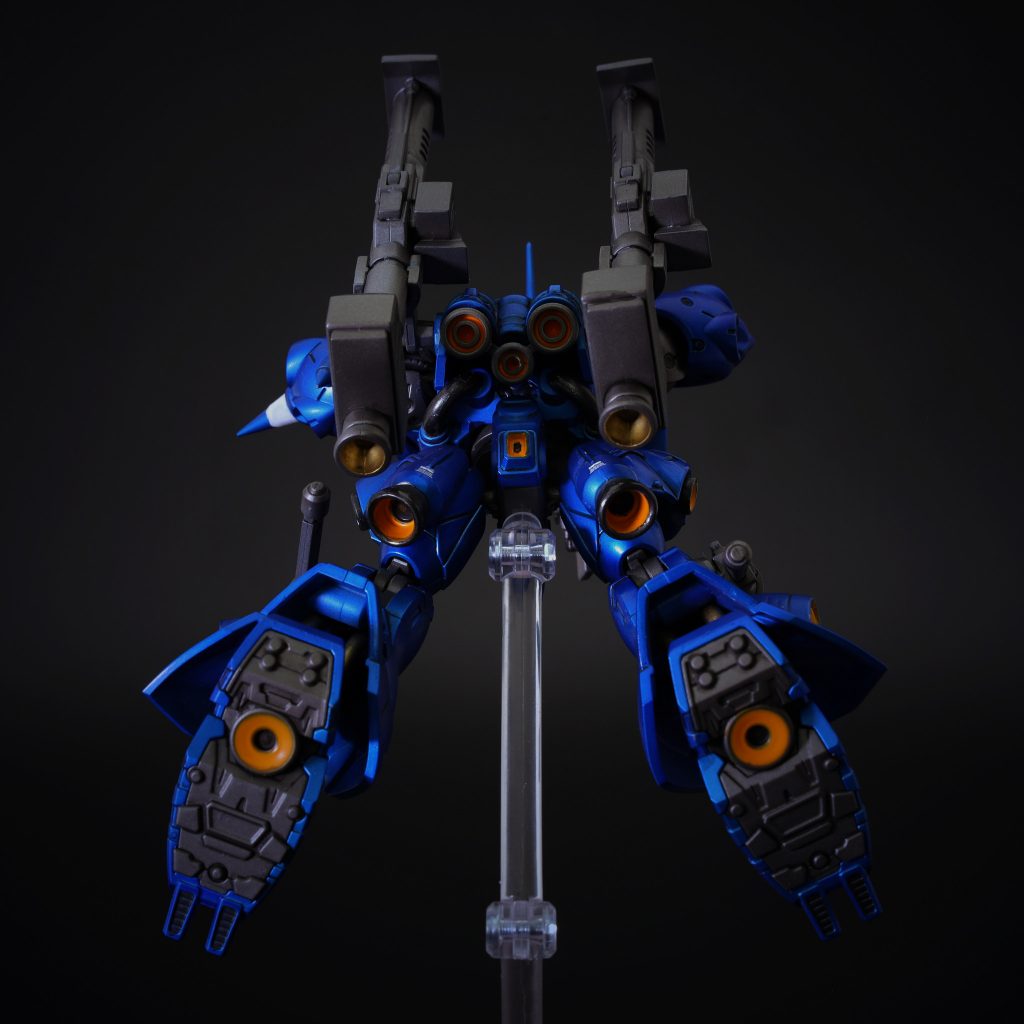 足裏のディティール、好き。