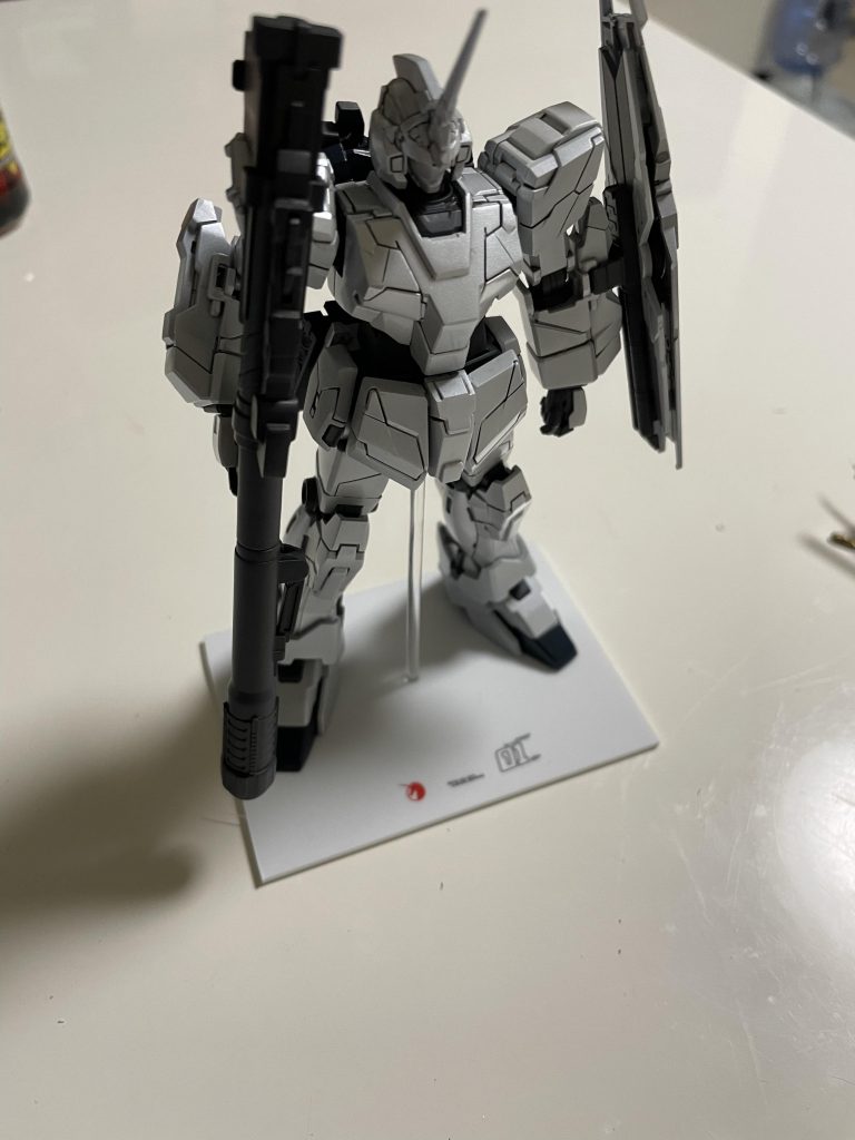 シンプル目にスタンドも作成、スタンドがあるとポーズが崩れにくいのが良いです。