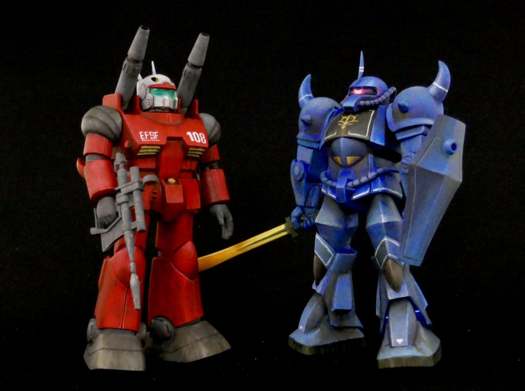 アムロが乗ったガンキャノンが印象的ですアムロが乗ると射撃特化から格闘特化に変わるようです