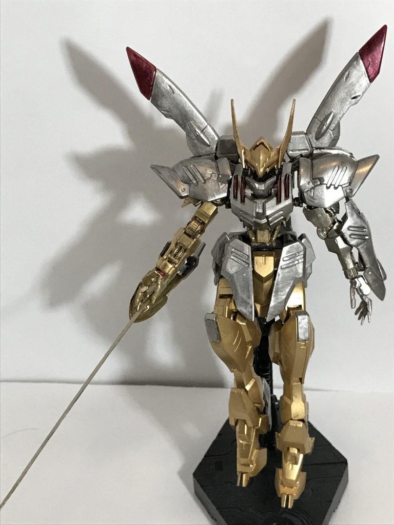 刀だけプラ板で製作背中の羽が蝶っぽくていい感じ