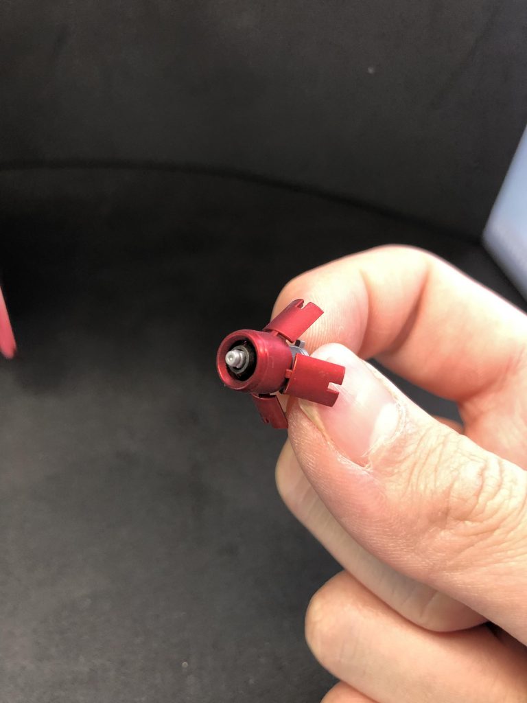 RG サザビー–4枚目/制作者：アマギ