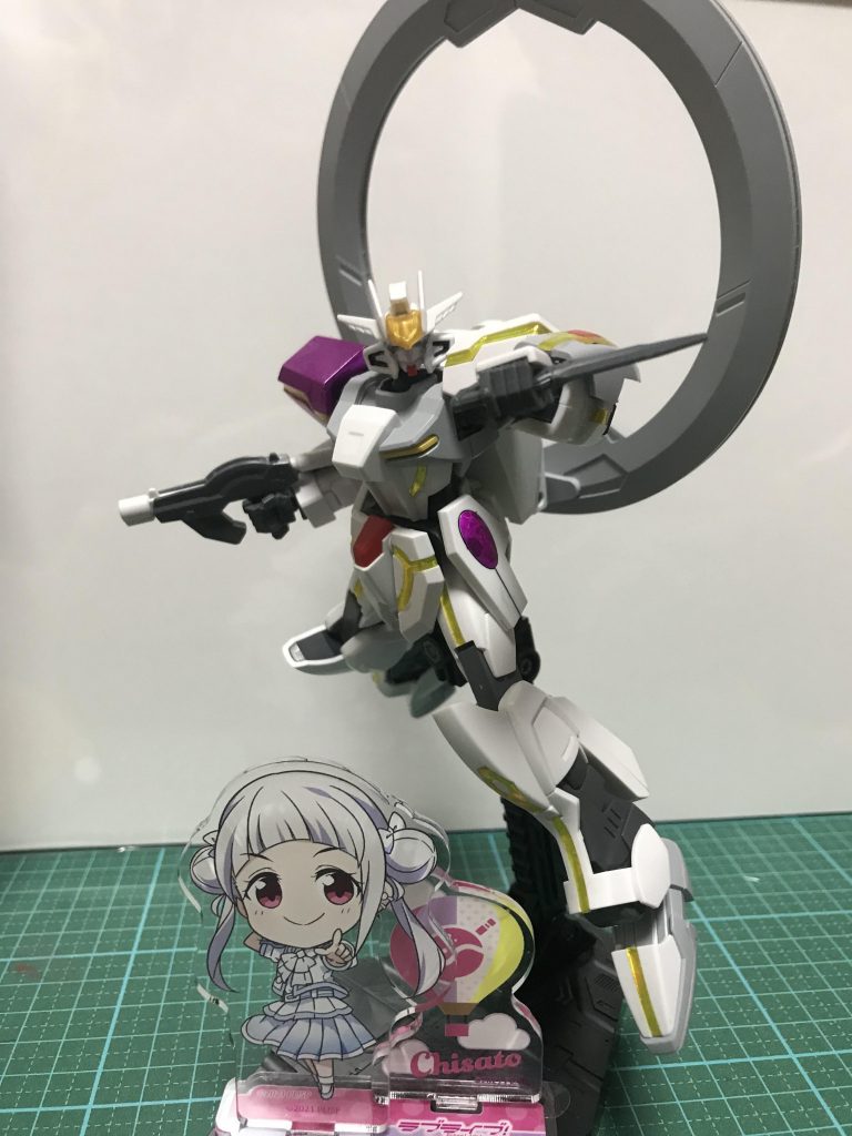 武装はビームガンとアーマーシュナイダーのみ。ちいちゃんはどちらかというと取り回しのきく武器の方が好きそう。