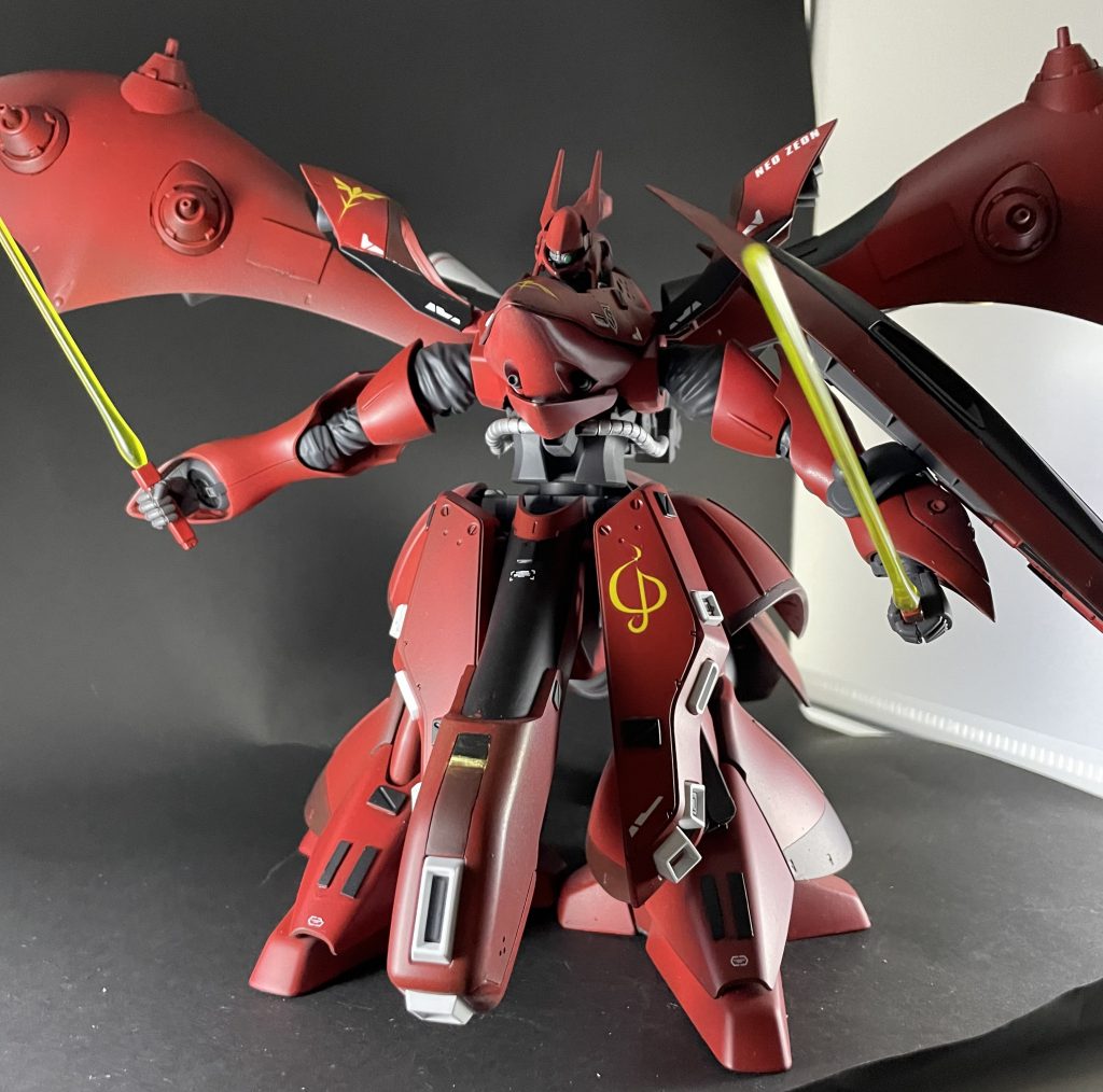 スジボリを追加したり、プラ板を貼ったり、塗り分けをしたりと色々しました♪