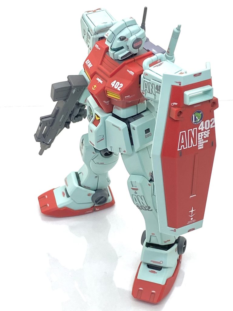 メタリック以外の部分は(クレオス)Mr.カラーGXスーパースムースクリアーを吹き付けております。