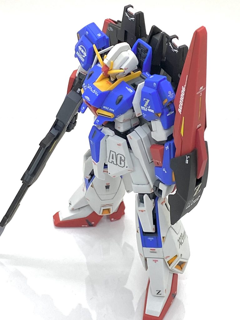 メタリック以外の部分は(クレオス)Mr.カラーGXスーパースムースクリアーを吹き付けております。