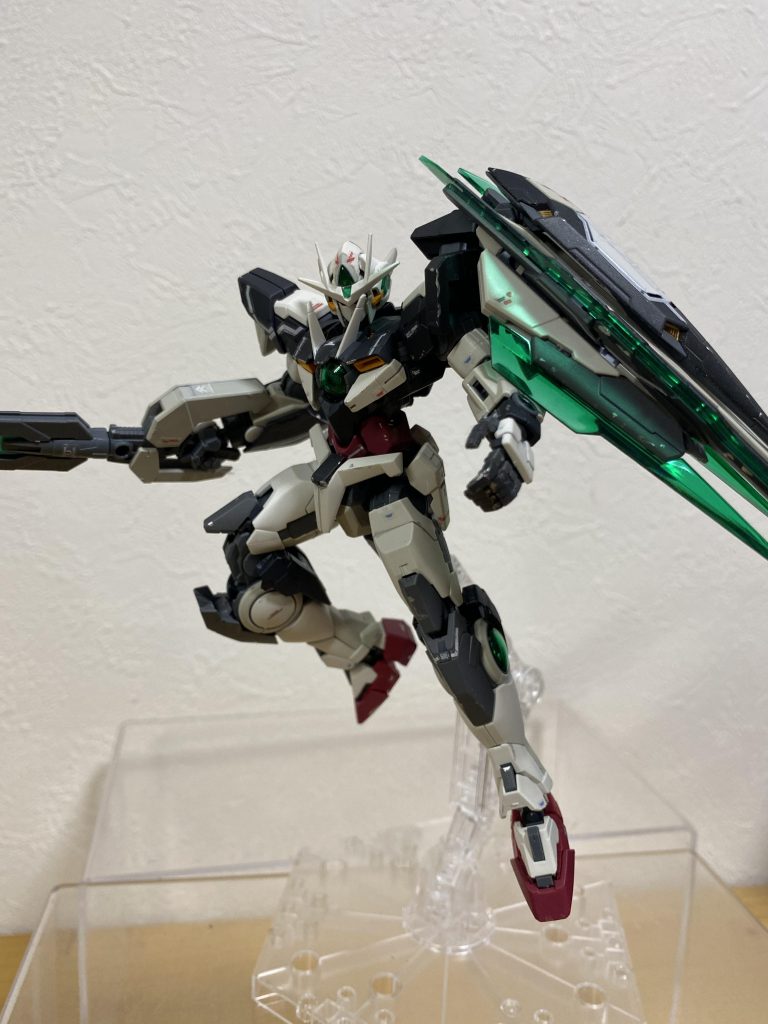 トップコートの際に、クリアパーツが曇るといけませんので、その辺は全てあとハメにしてます。