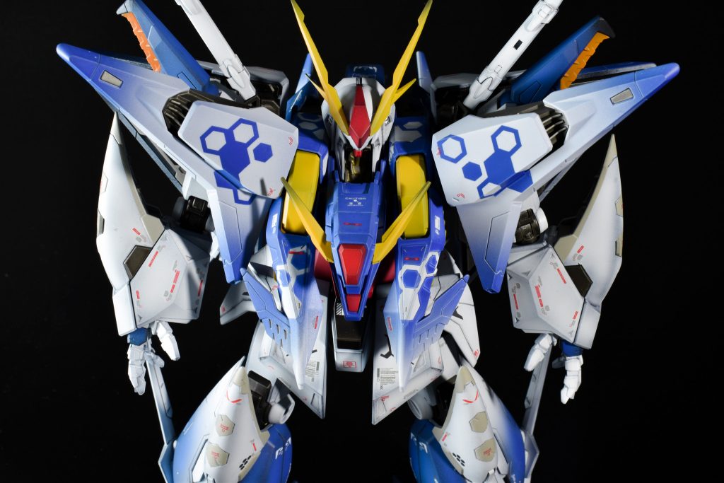 クスィーガンダム–3枚目/制作者：ちゃんぷ