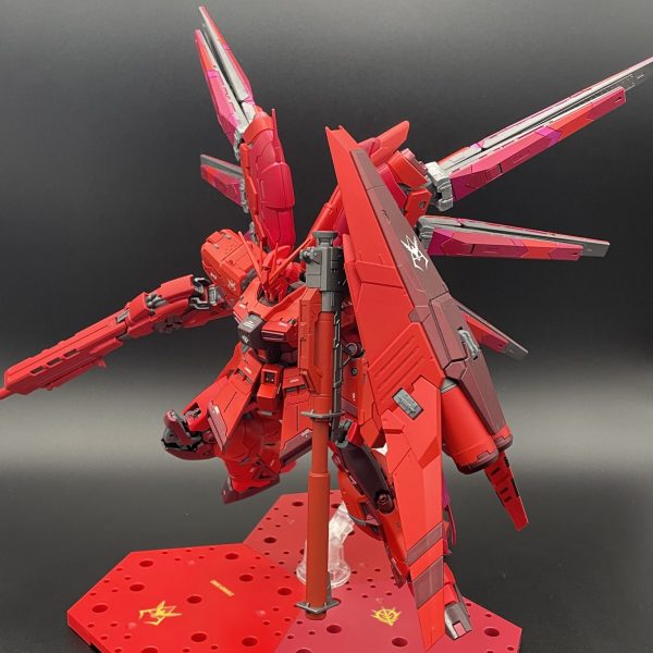 RG シャア専用 Hi-νガンダム ver.CHAR（ハイパーメガライフル+ハイメガシールド装備）