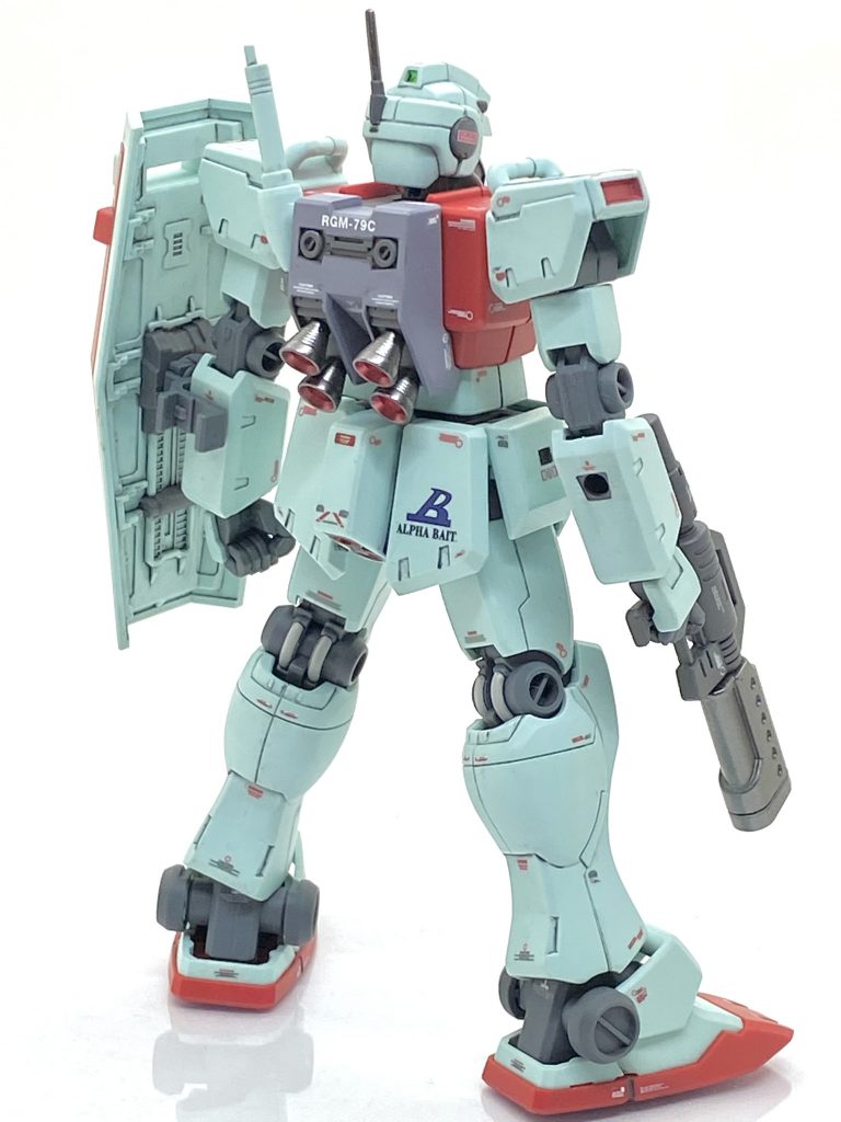 0083で語られてました地獄の第四小隊はMGのジム改の説明書ではア・バオア・クー戦ではジム改に同乗してたみたいですが最近ではジムコマンドに同乗していた描写もあり、どちらが正しいのか分からないのでMGの説明書通り配備当時はコロンブス級アングルに所属してたと記述がありアルファベットデカールでANと付けました(ユニコーン凡用に付いてましたネェルアーガマのNAのを半分に切って逆に貼っただけです)。バニング大尉はジムカスタム、モンシアはジムクウェル、アデルはキャノン系のイメージがあったのでベイト機にし、明確にリアアーマーにパーソナルマークのデカールを貼りました。